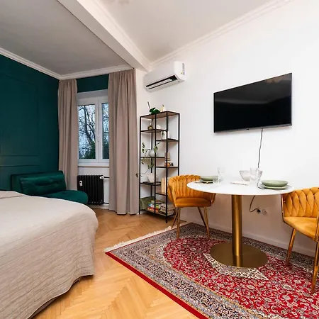 Inn Emerald Boutique & Comfort