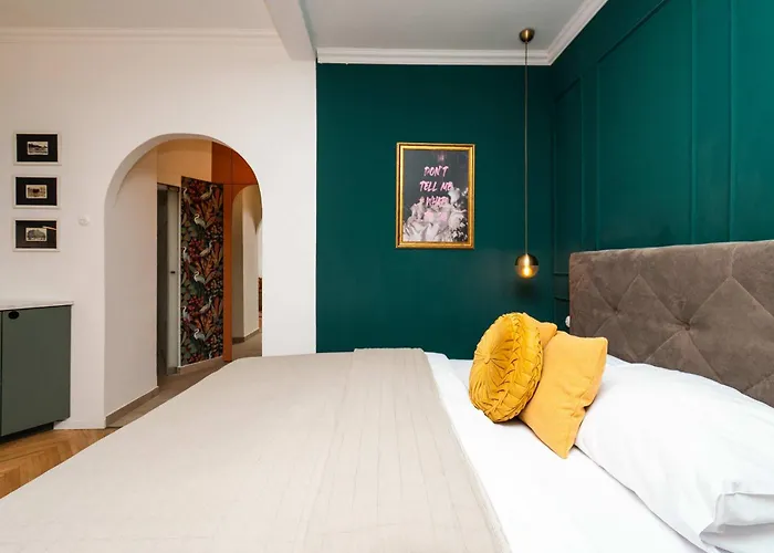 Emerald Boutique & Comfort بيت ريفي *