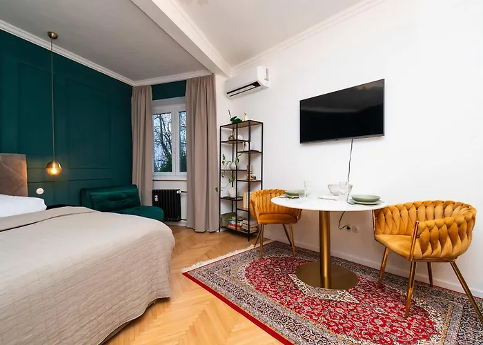 Inn Emerald Boutique & Comfort