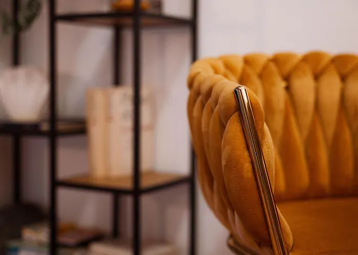 Emerald Boutique & Comfort *