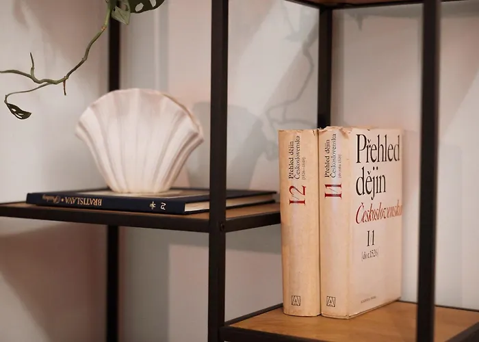 Emerald Boutique & Comfort *