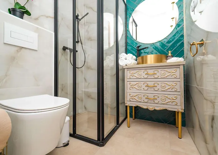 Emerald Boutique & Comfort بيت ريفي براتسيلافا