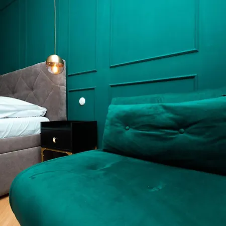 Emerald Boutique & Comfort Inn